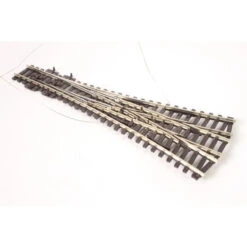 PECO SL-E99 - Code 100 3 Way Medium Radius Turnout (Electrofrog) - HO Scale