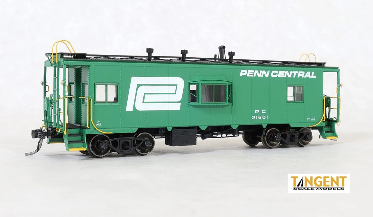 Tangent Scale Models 60124-02 - DSI/SLCC Bay Window Caboose Penn Central (PC) 21601 - HO Scale 3 Tangent Scale Models 60124-02 - DSI/SLCC Bay Window Caboose Penn Central (PC) 21601 - HO Scale