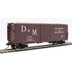 Walthers Mainline 910-45031 - 40' ACF Modernized Welded Boxcar W/8' Youngstown Door Detroit & Mackinac (DM) 3118 - HO Scale