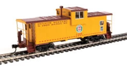 Walthers Mainline 910-8715 - International Extended Wide-Vision Caboose Duluth Missabe & Iron Range (DM&IR) C-228 - HO Scale